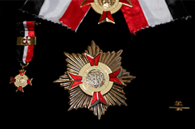 Imagem da notícia imagem foca nos tipos de medalhas distribuídas na cerimônia de Comenda