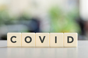 Notícia: Empresa deve indenizar empregado dispensado após se recuperar de covid-19 