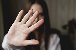 Notícia: Decisão aplica protocolo de gênero e eleva indenização em caso de assédio sexual