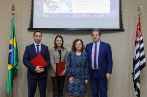 Notícia: TRT-2 implementa ferramenta de IA para agilizar produção de sentenças