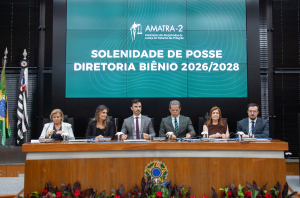 Imagem da Notícia Imagem da mesa diretora da solenidade