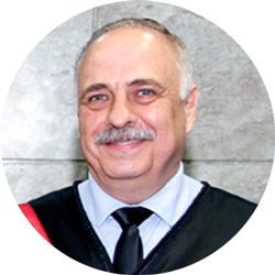 Des. José Ernesto Manzi